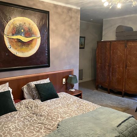 Moon River Chambre D'Hote Saint-Junien Exterior foto