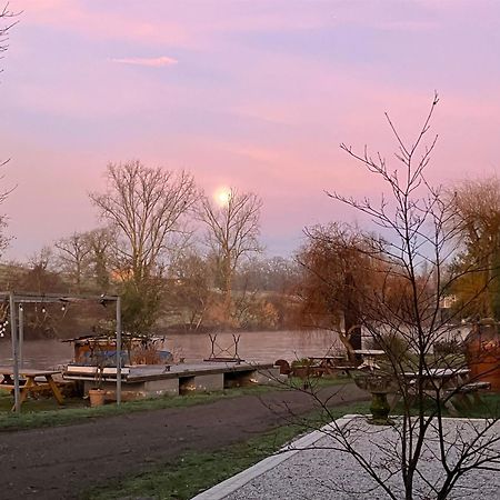 Moon River Chambre D'Hote Saint-Junien Exterior foto